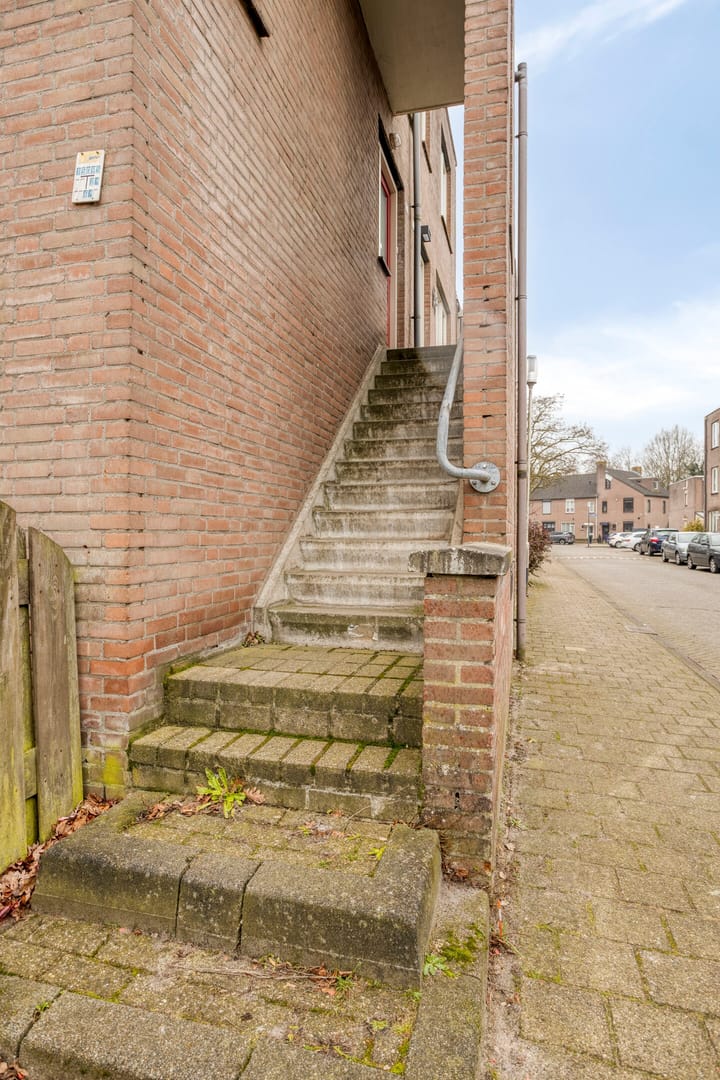 Foto 40 van Pieternel Koomansstraat 76