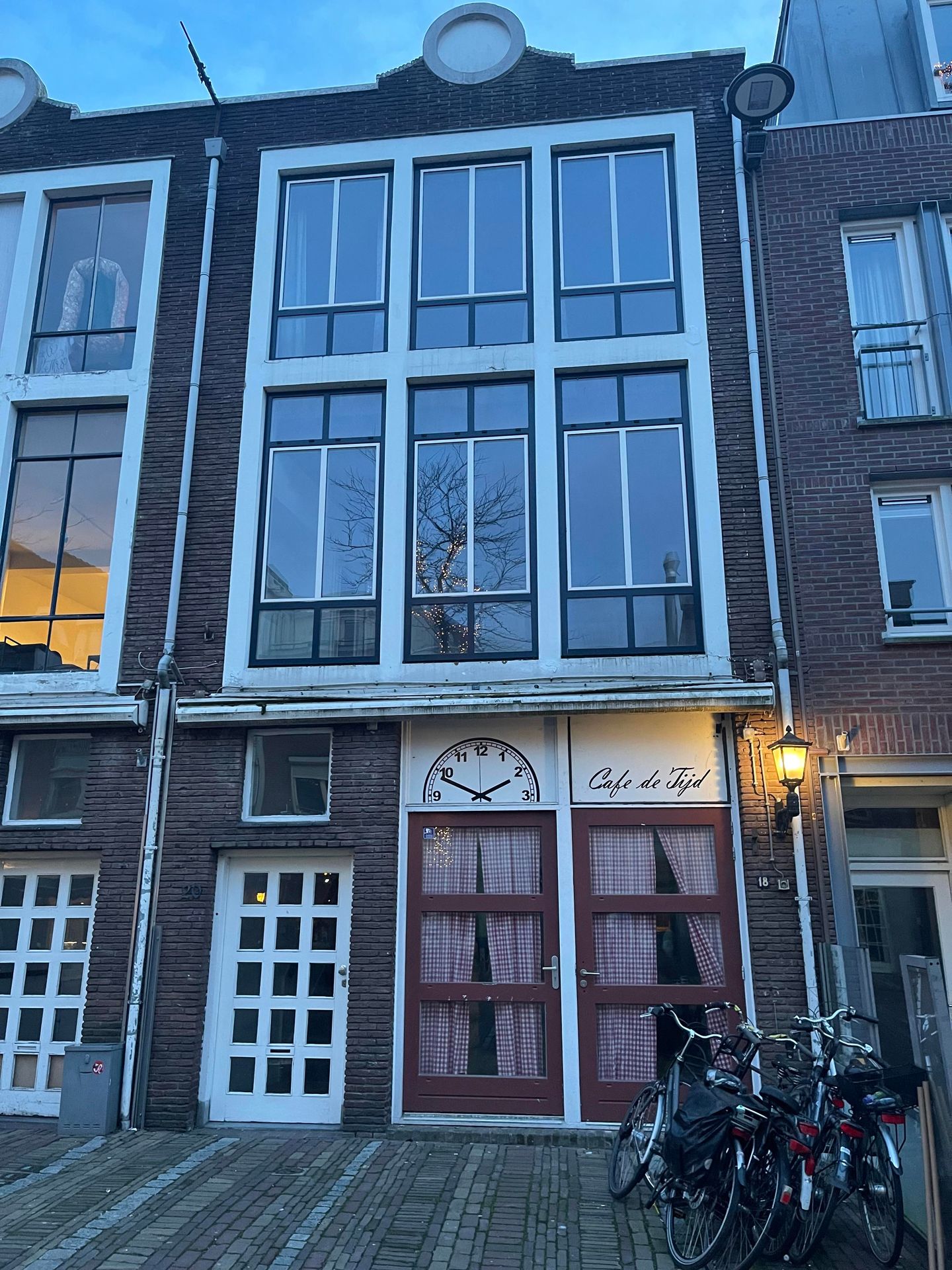 Bekijk foto 1 van Plein 24