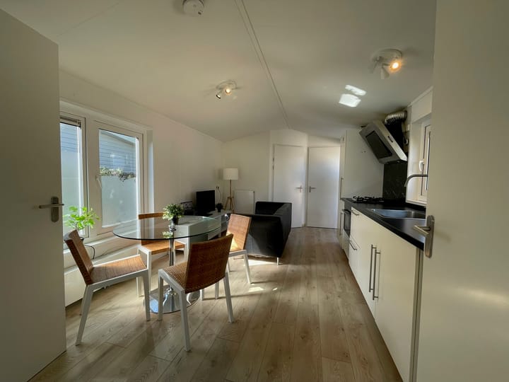 Photo 7 of Barneveldsestraat 49-B27