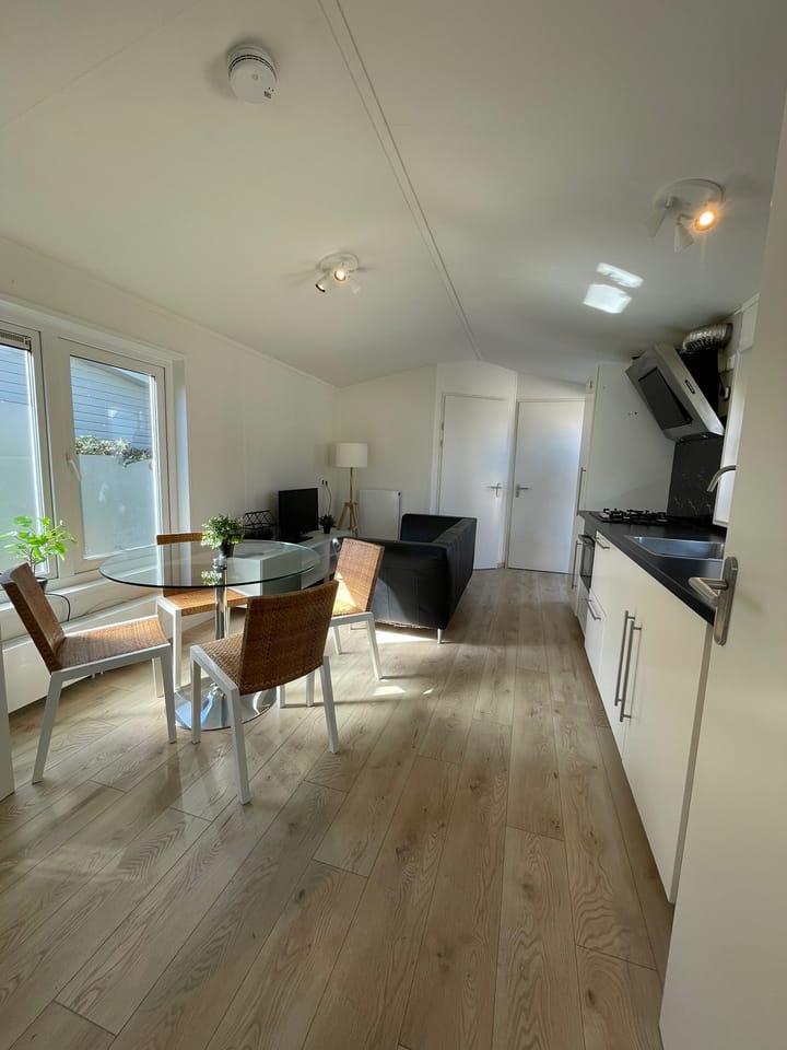 Photo 8 of Barneveldsestraat 49-B27