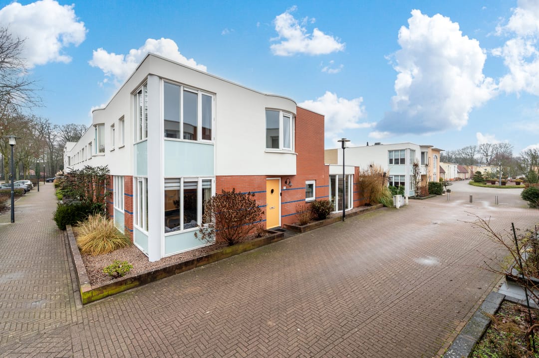 Photo 32 of De Bron 1