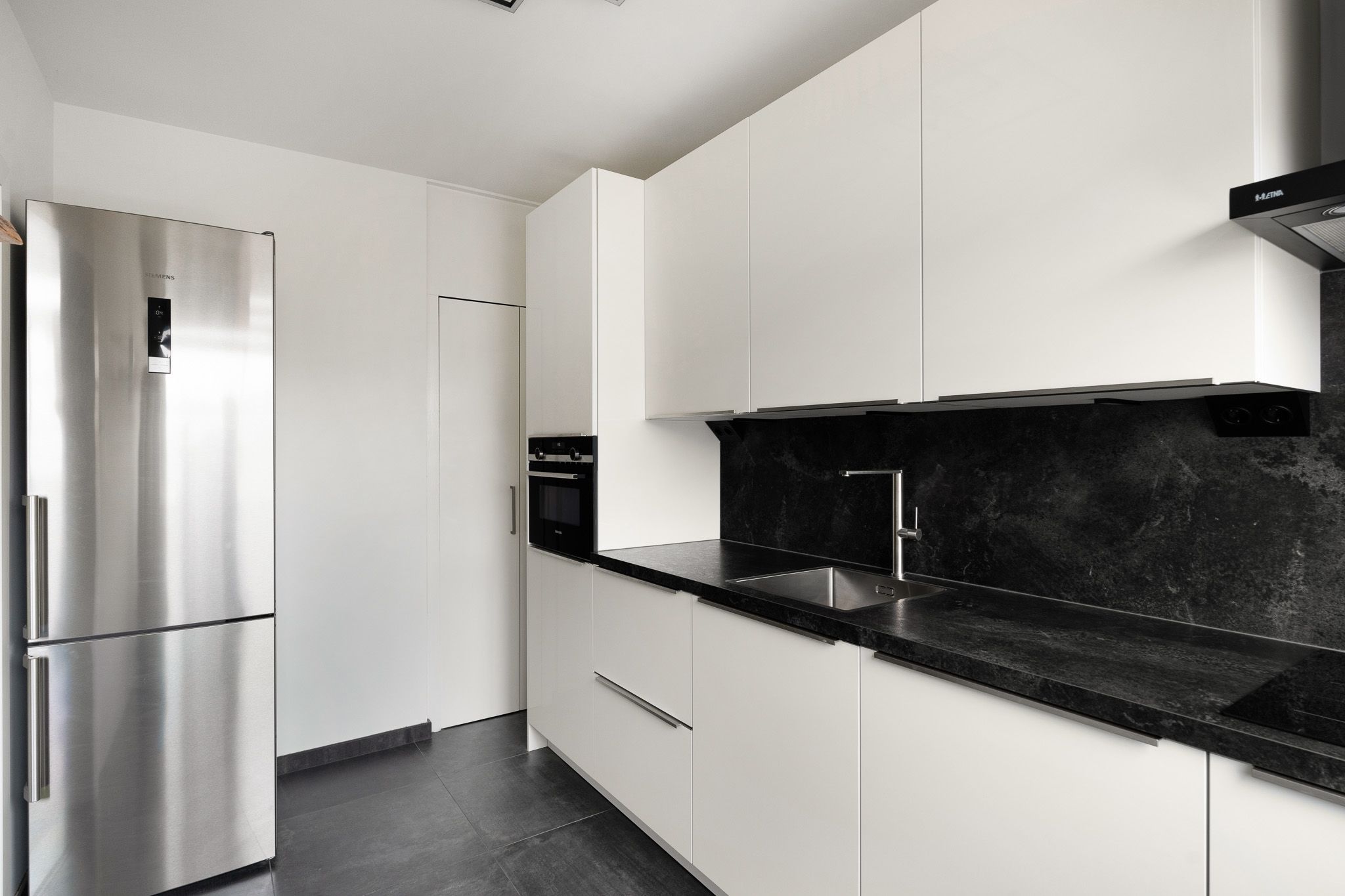 Photo 18 of Kuyperstraat 86