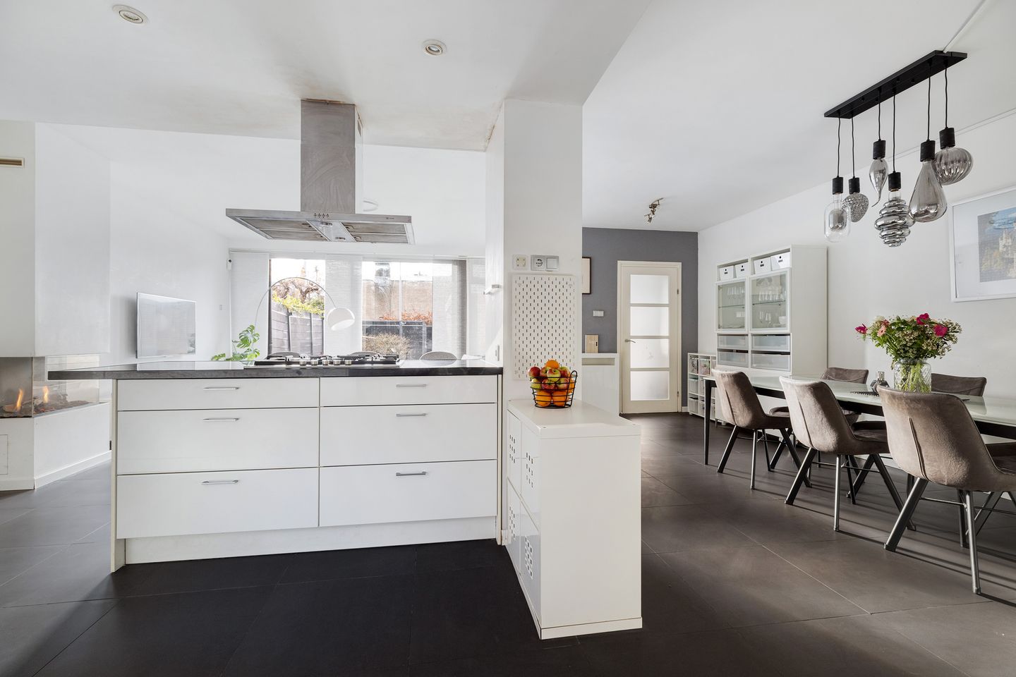 Photo 19 of Arent van 's-Gravesandestraat 29