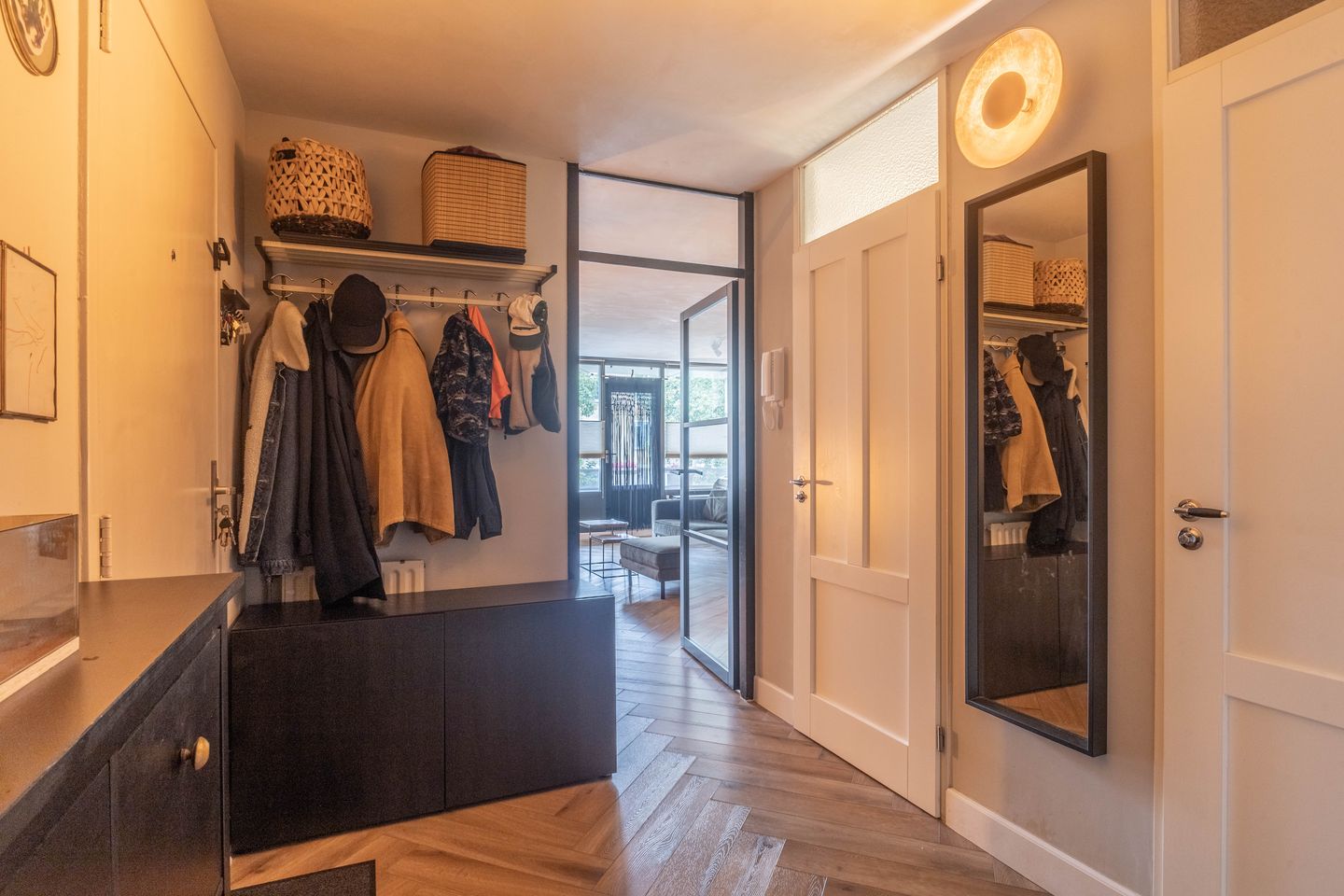 Photo 10 of Schaarsbergenstraat 82