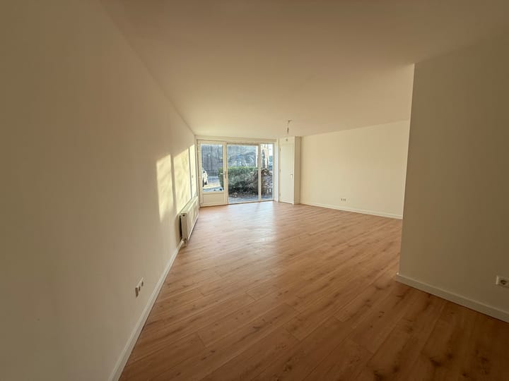 Photo 3 of Kostverloren 4