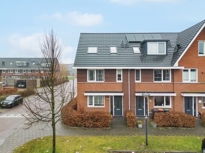 Albert van Damstraat 18