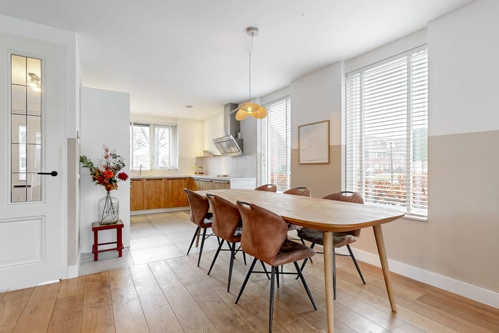 Photo 4 of Albert van Damstraat 18