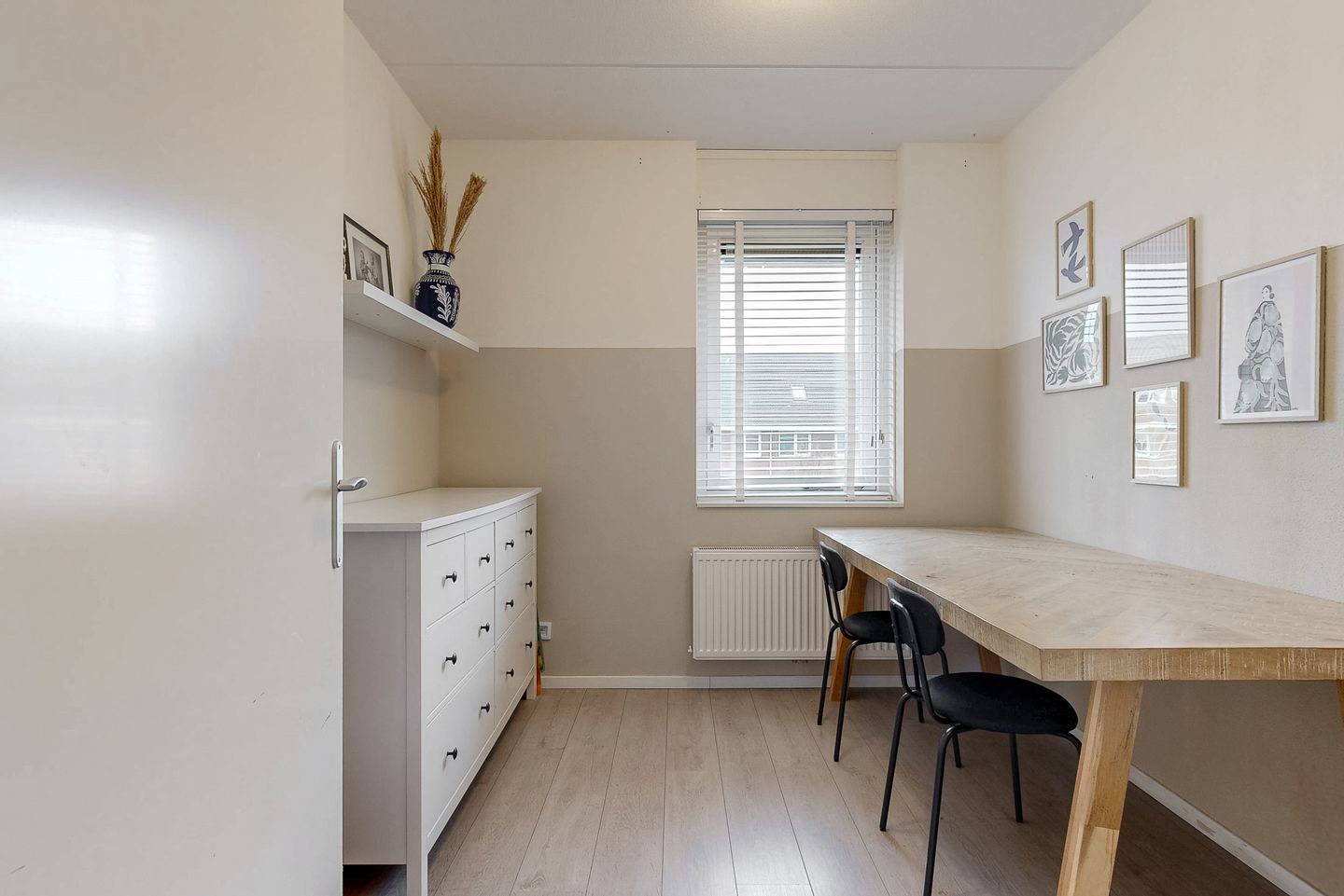 Foto 19 van Albert van Damstraat 18