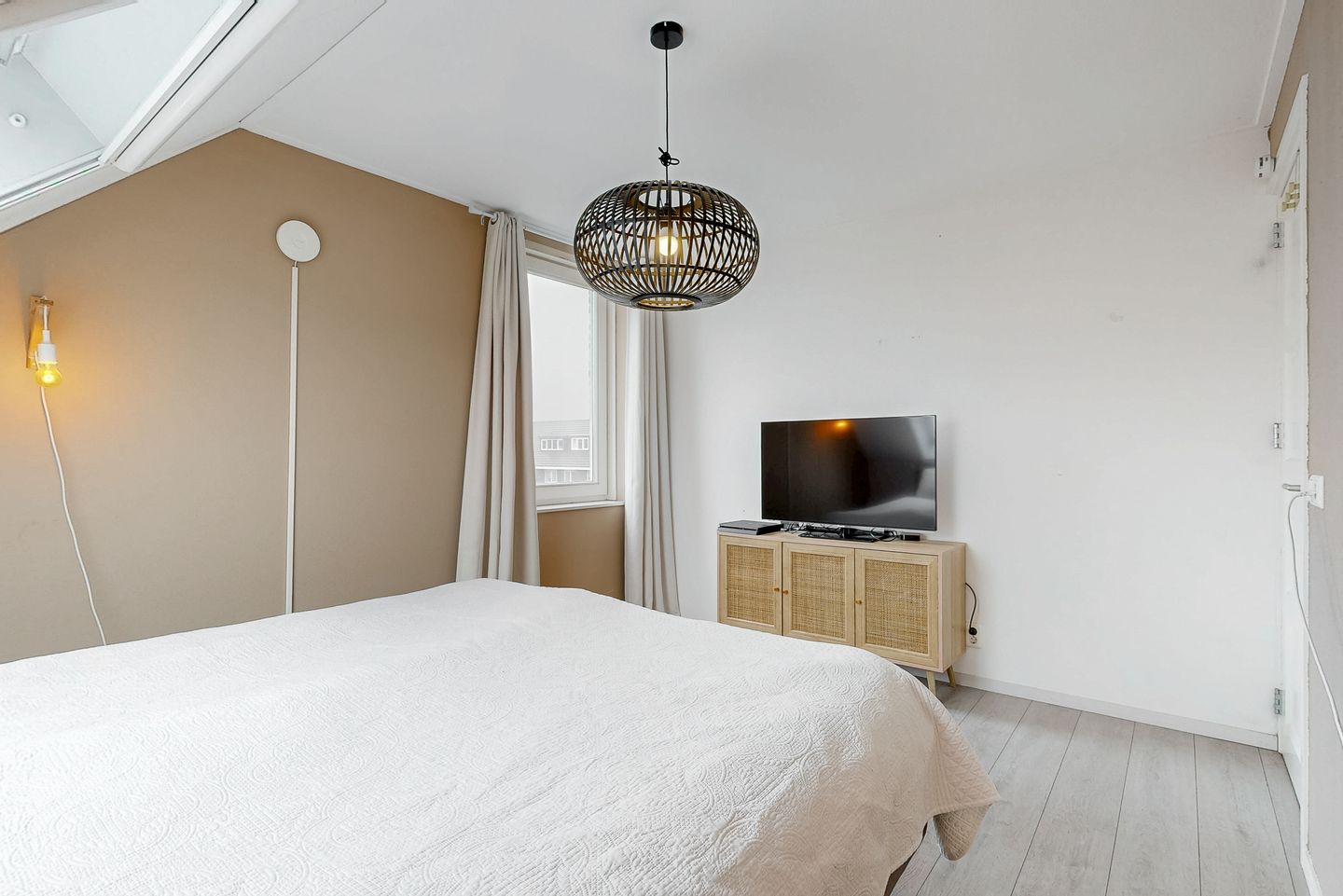 Foto 29 van Albert van Damstraat 18