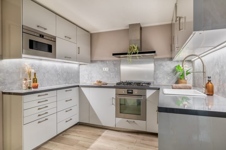 Foto 3 van Middelharnissestraat 25