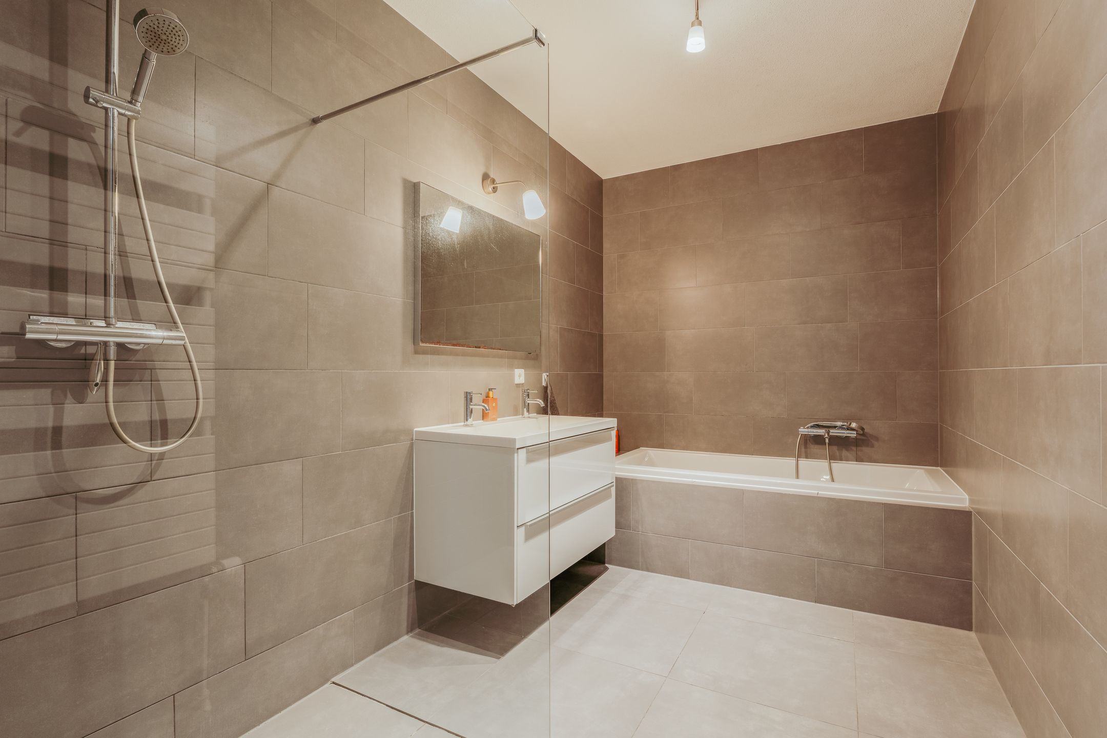 Foto 21 van Saskia van Uijlenburgkade 137