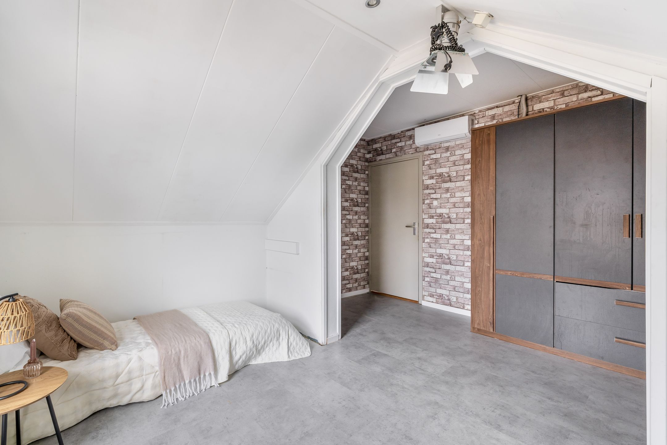 Foto 33 van Middelharnissestraat 25