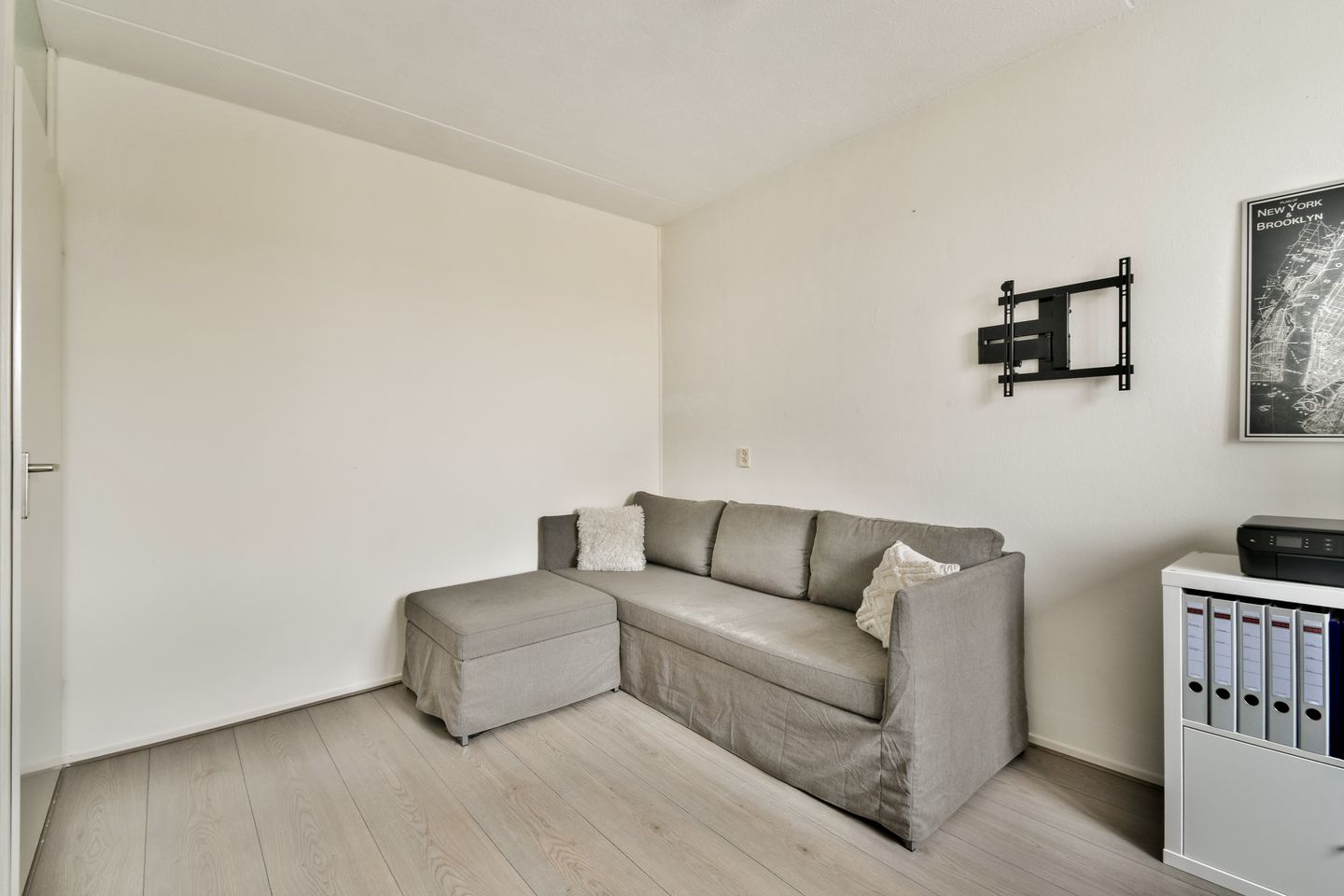 Photo 19 of Thomsonstraat 147