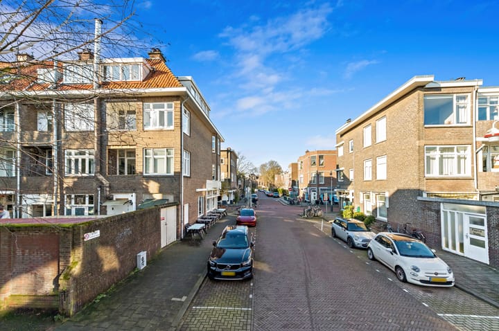 Photo 4 of Weissenbruchstraat 77