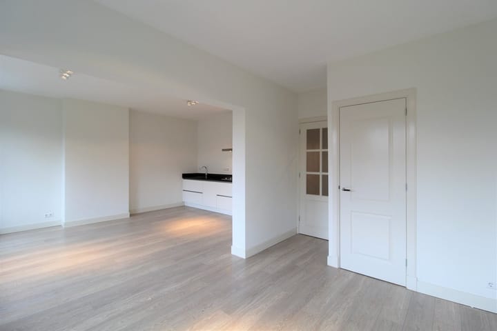 Foto 5 van Churchill-laan 117-3