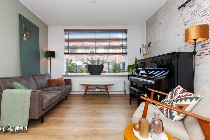 Photo 5 of Van Ruysdaelstraat 5