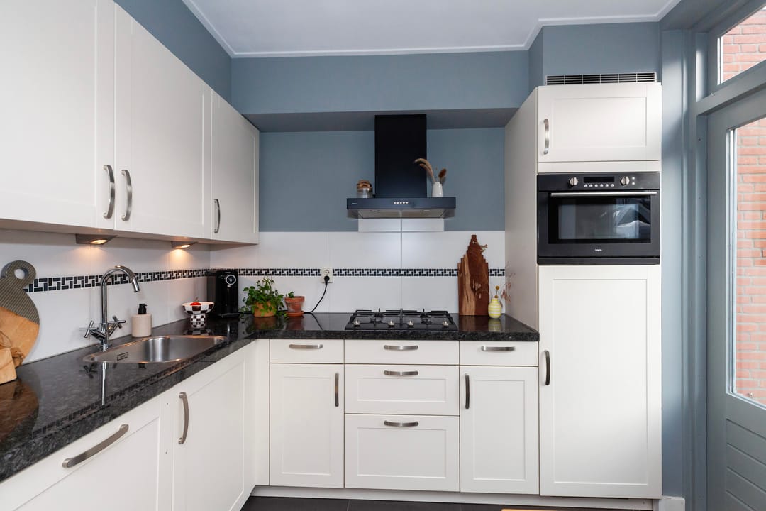 Photo 13 of Van Ruysdaelstraat 5