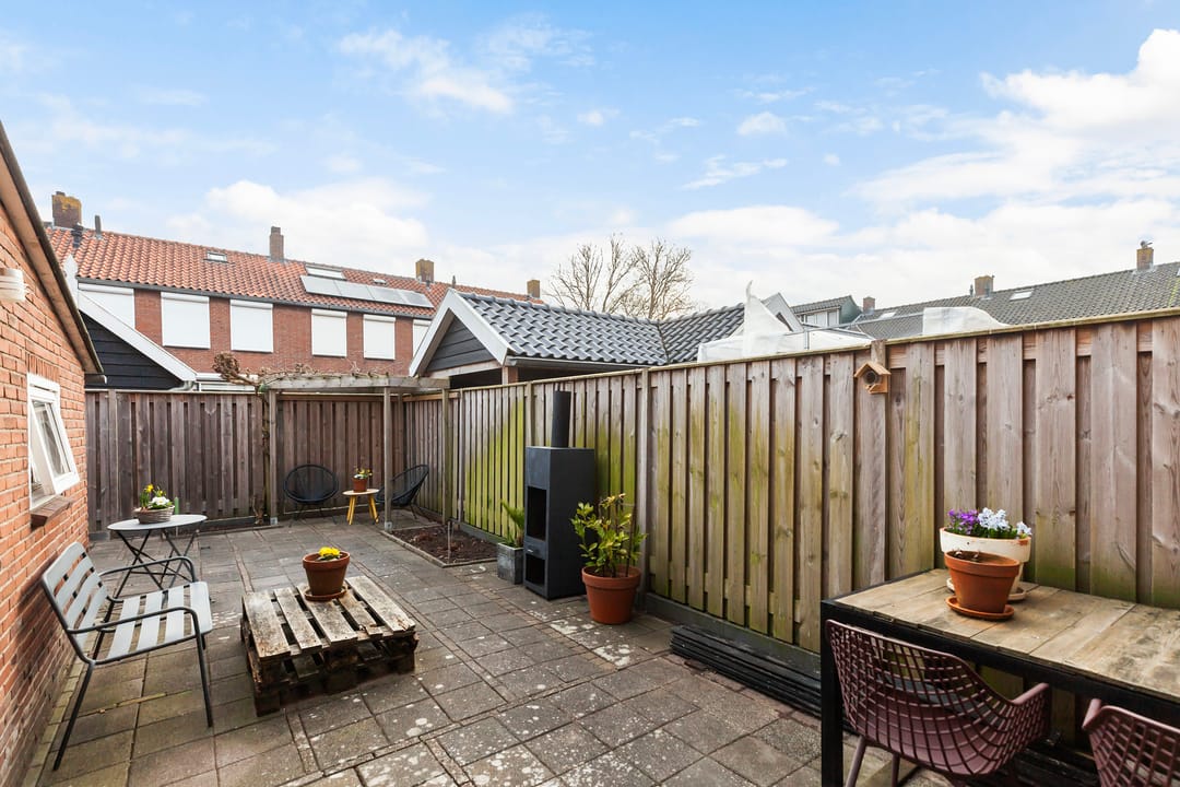 Photo 31 of Van Ruysdaelstraat 5