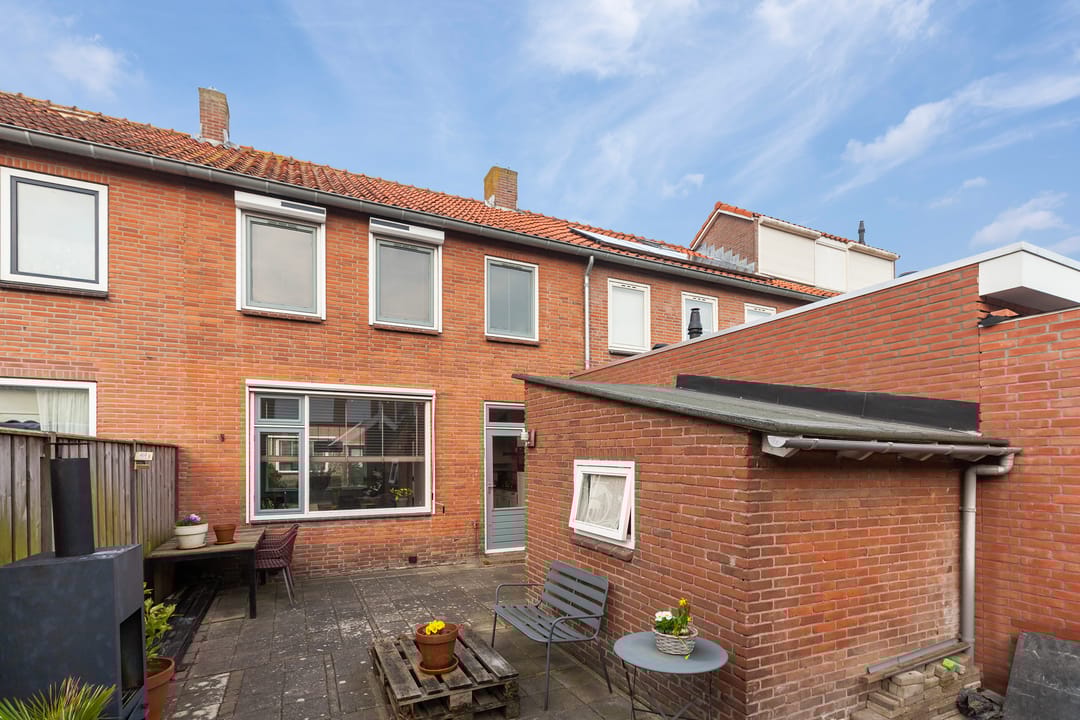 Photo 32 of Van Ruysdaelstraat 5