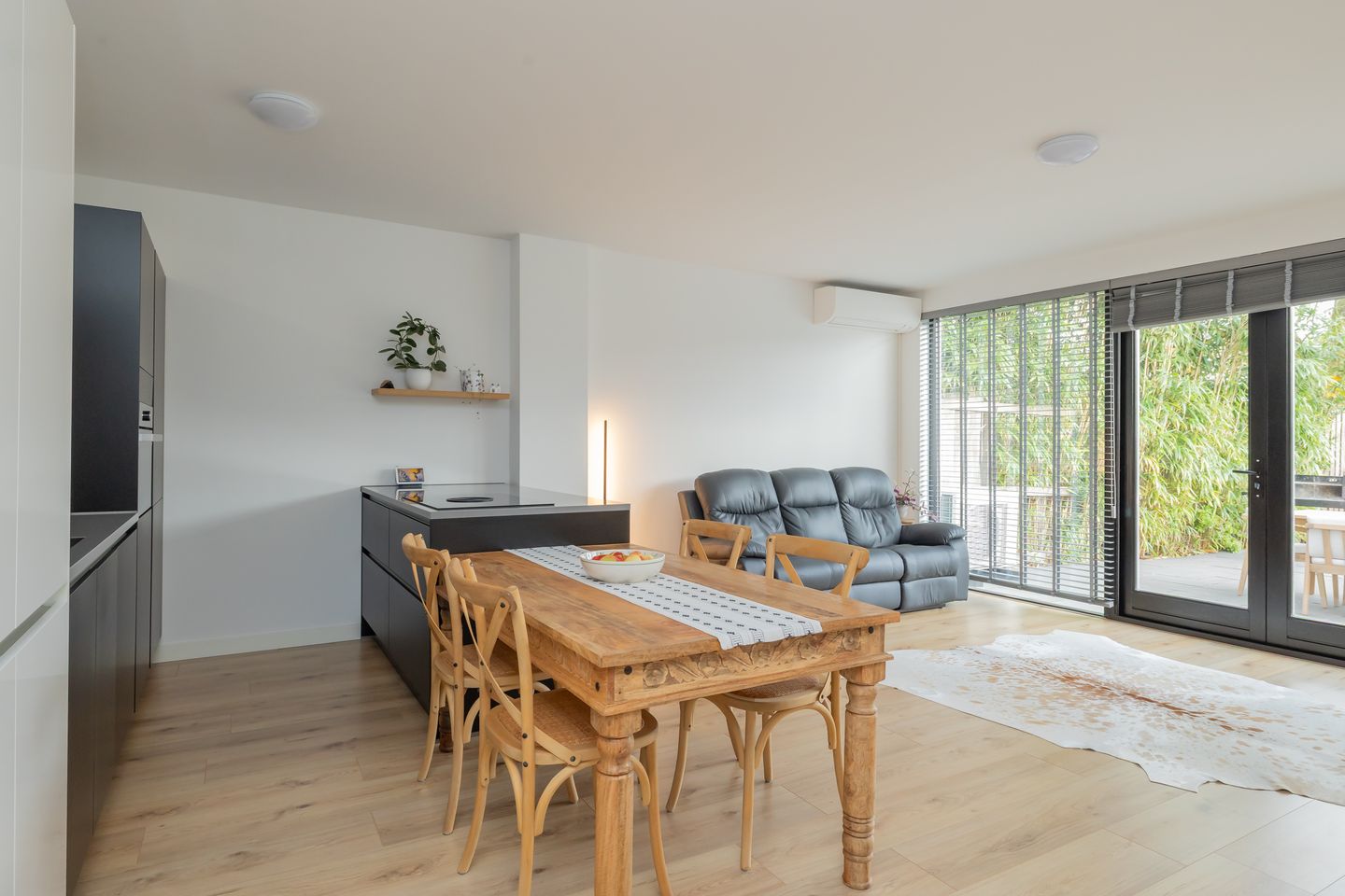 Foto 19 van Madoerastraat 11