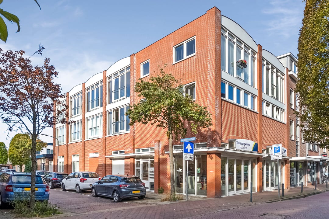 Photo 1 of Van Beresteynstraat 52