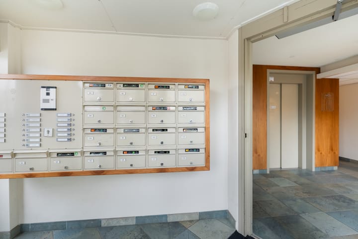 Foto 5 van Merbau 106