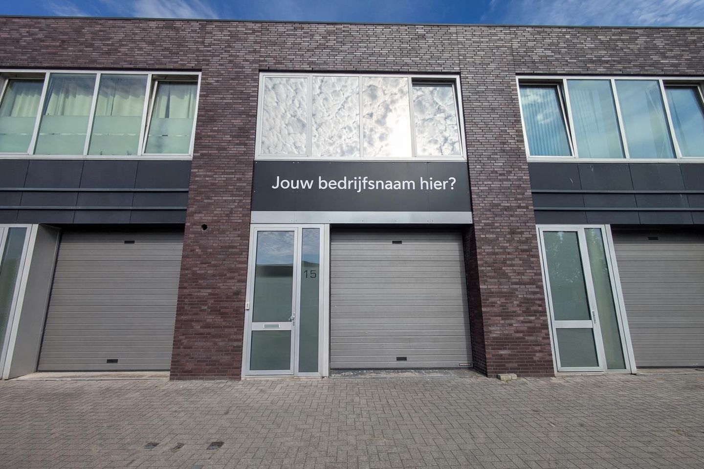 Bekijk foto 1 van Klarinetweg 15