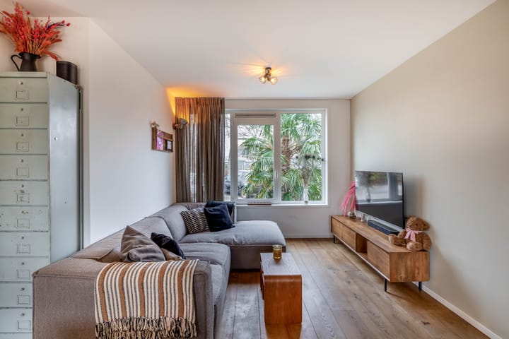 Photo 9 of Jan Geelstraat 12