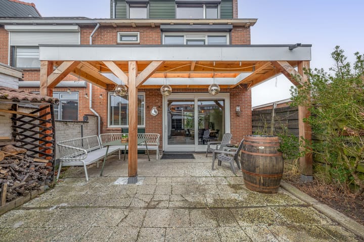 Photo 32 of Jan Geelstraat 12