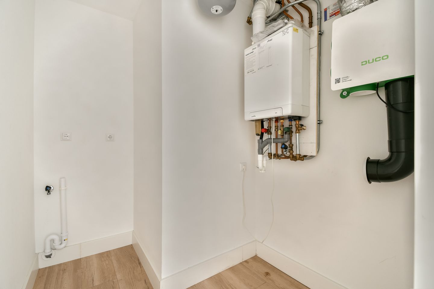 Foto 19 van Polderplein 125