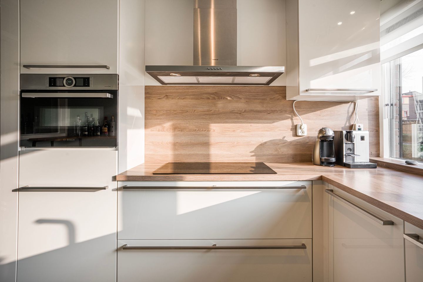 Photo 14 of Ien Dalessingel 193