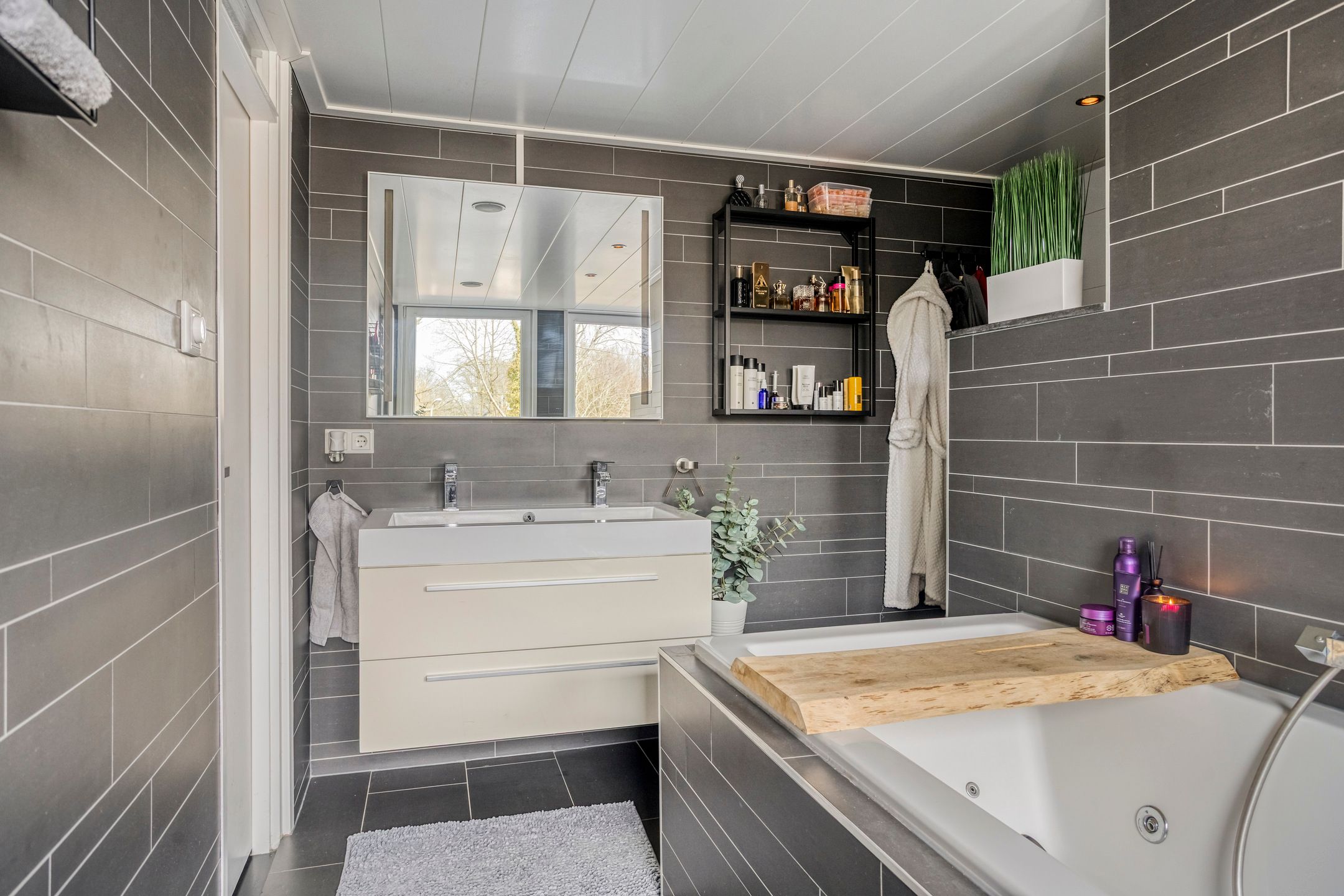 Foto 33 van Amelterhout 102