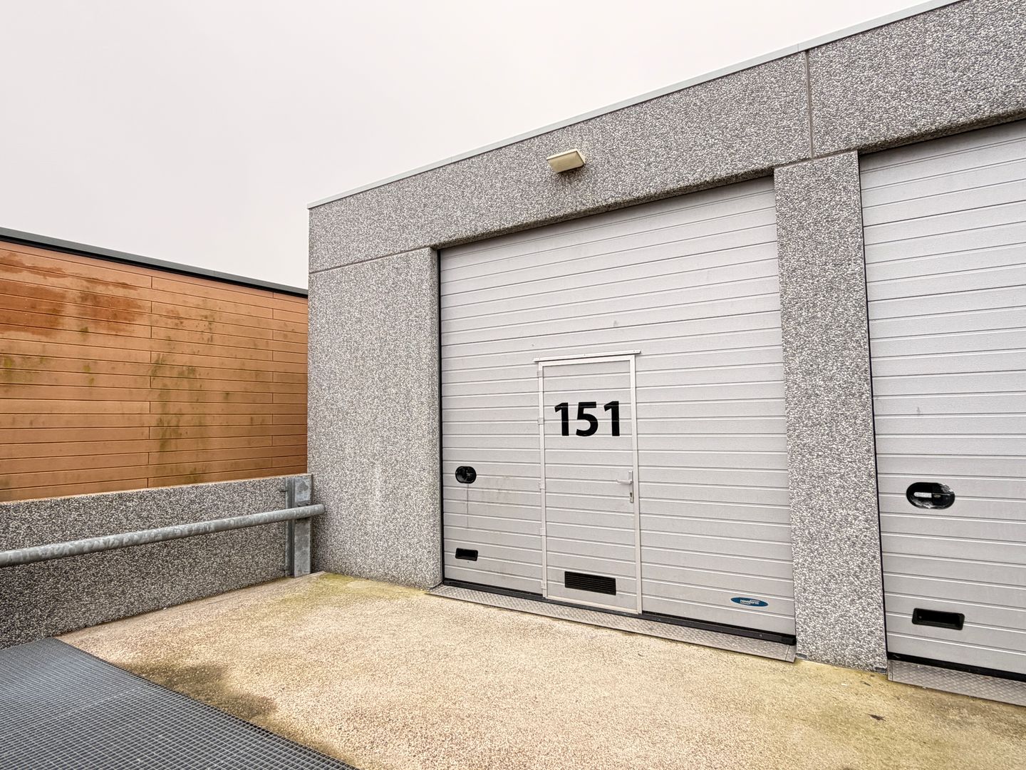 Bekijk foto 1 van Veerpolder 19-015