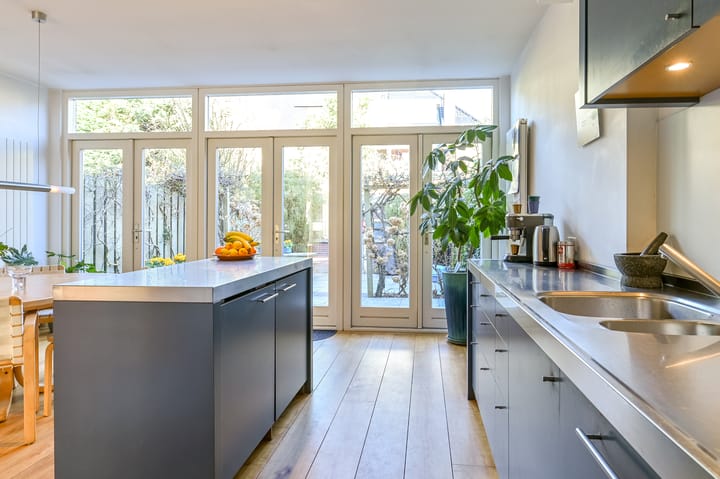 Photo 3 of Oranje Nassaulaan 49