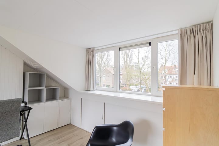 Photo 15 of Mr. G. Groen van Prinstererlaan 105