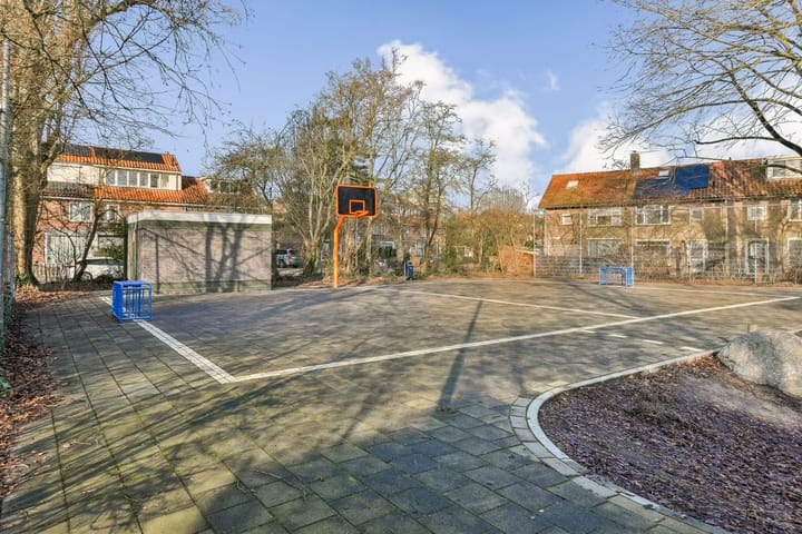 Photo 23 of Mr. G. Groen van Prinstererlaan 105