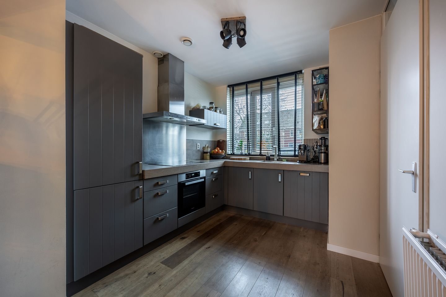 Foto 14 van Isisstraat 3