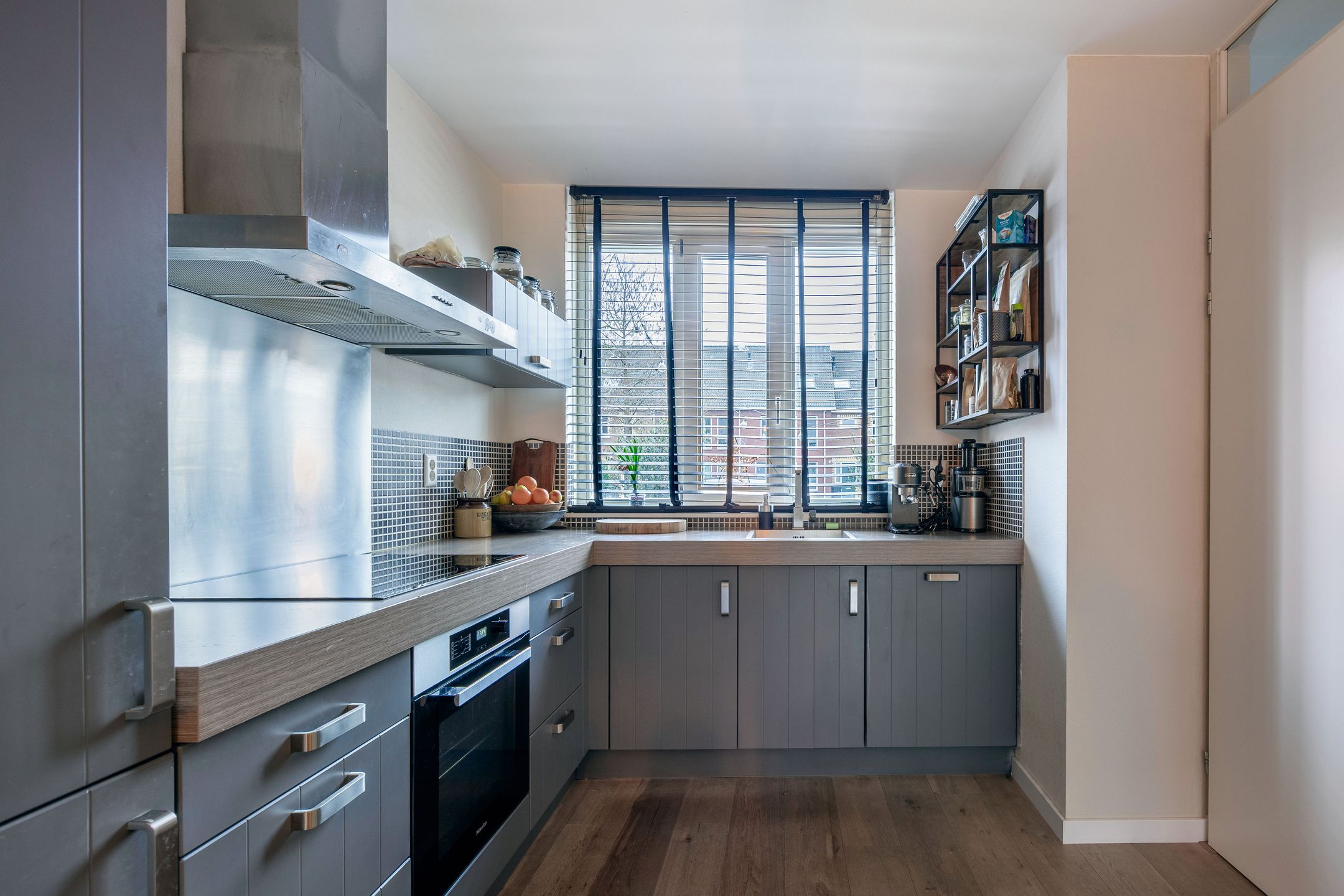 Foto 15 van Isisstraat 3