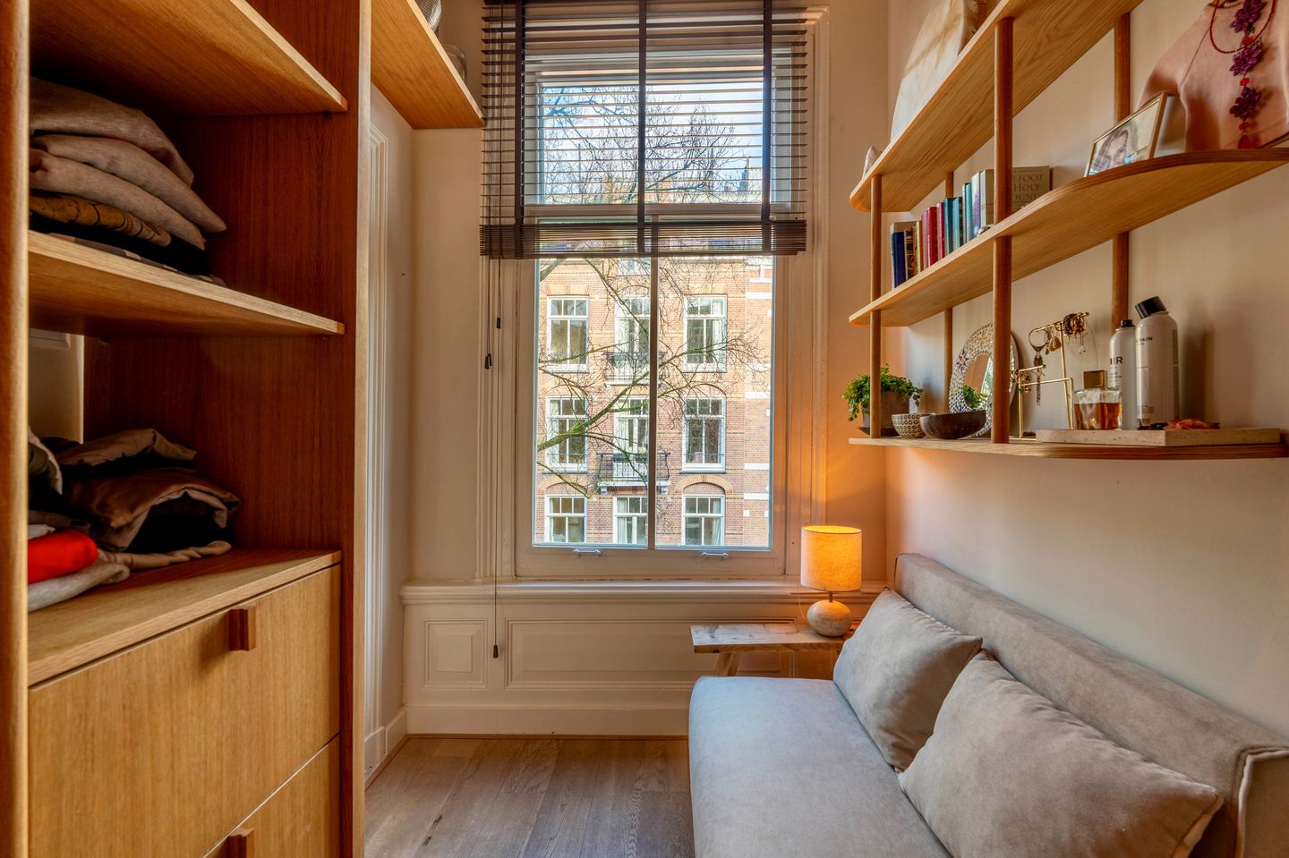 Foto 25 van Alberdingk Thijmstraat 28-2