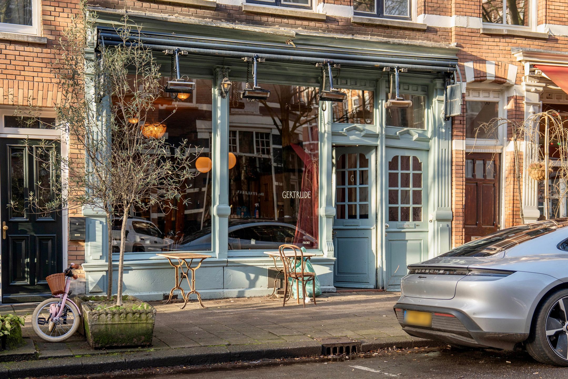 Foto 45 van Alberdingk Thijmstraat 28-2