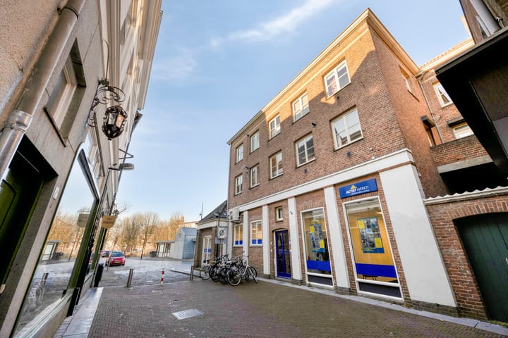 Foto 5 van Spoorstraat 1