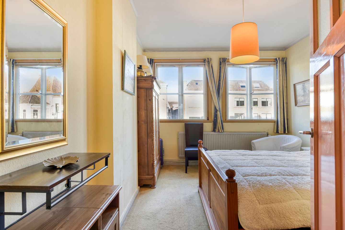 Foto 19 van Spoorstraat 1