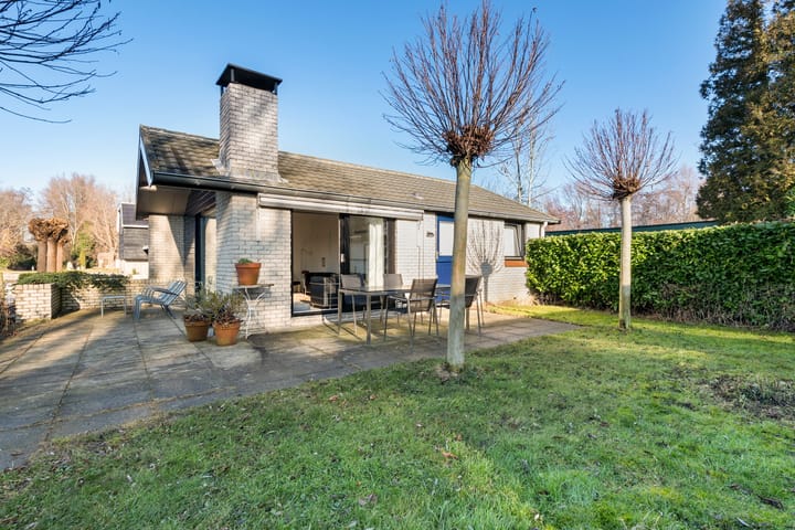 Photo 2 of Nieuw-Loosdrechtsedijk 212-B32