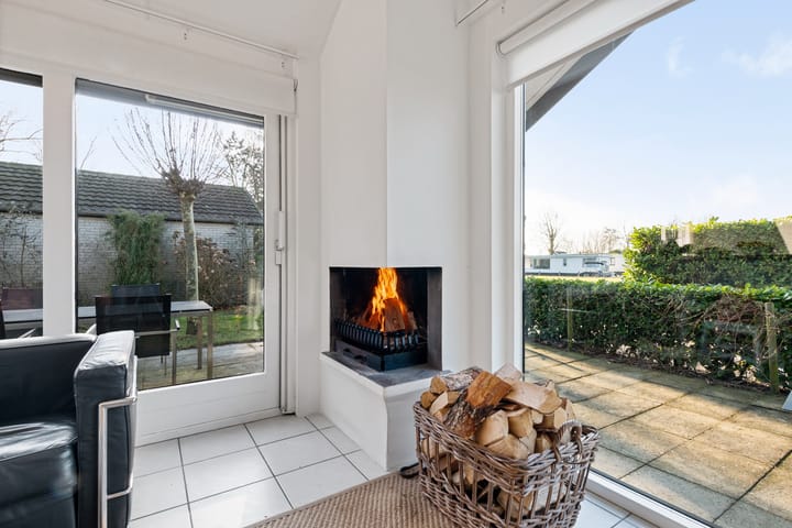 Photo 10 of Nieuw-Loosdrechtsedijk 212-B32