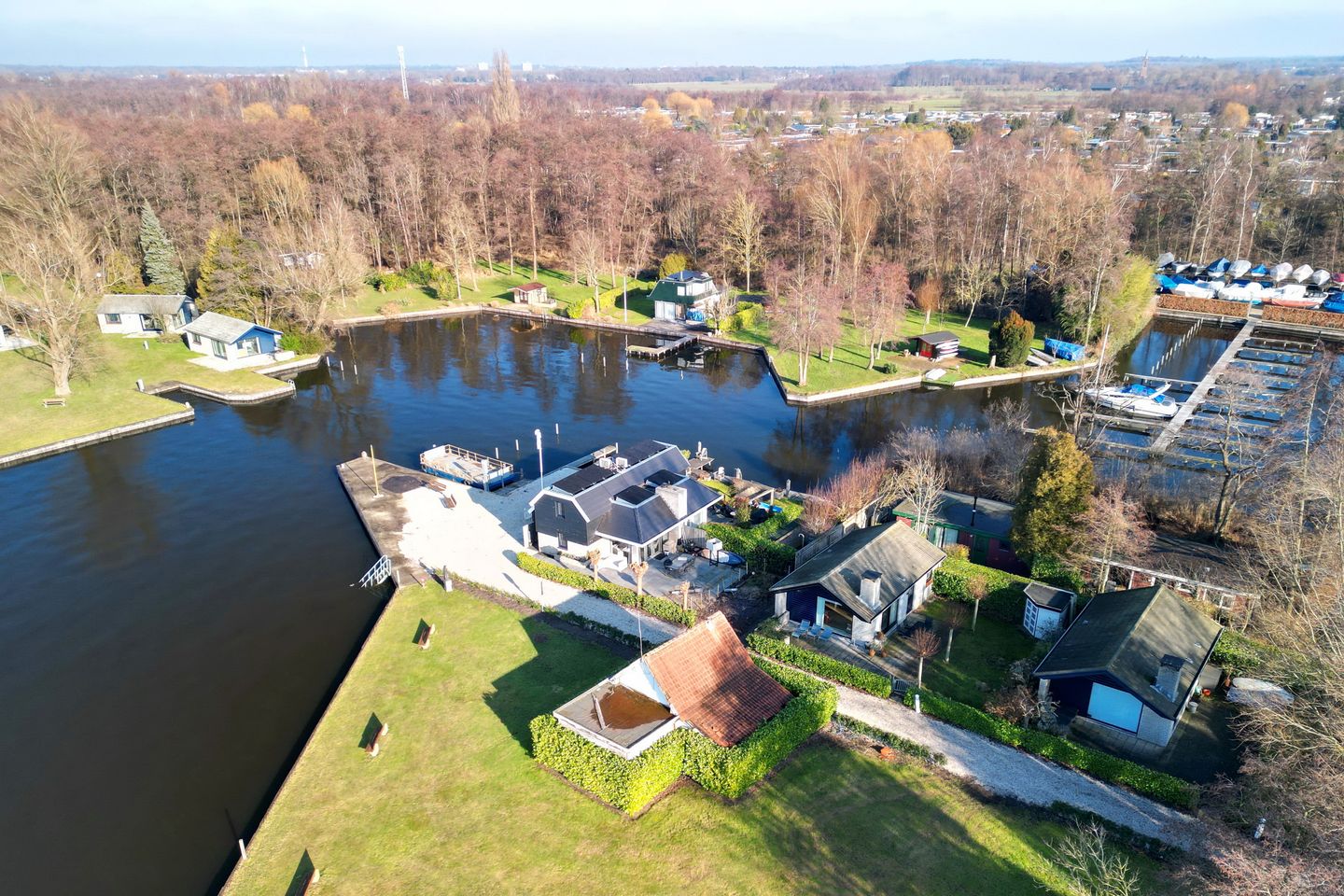 Foto 20 van Nieuw-Loosdrechtsedijk 212-B32
