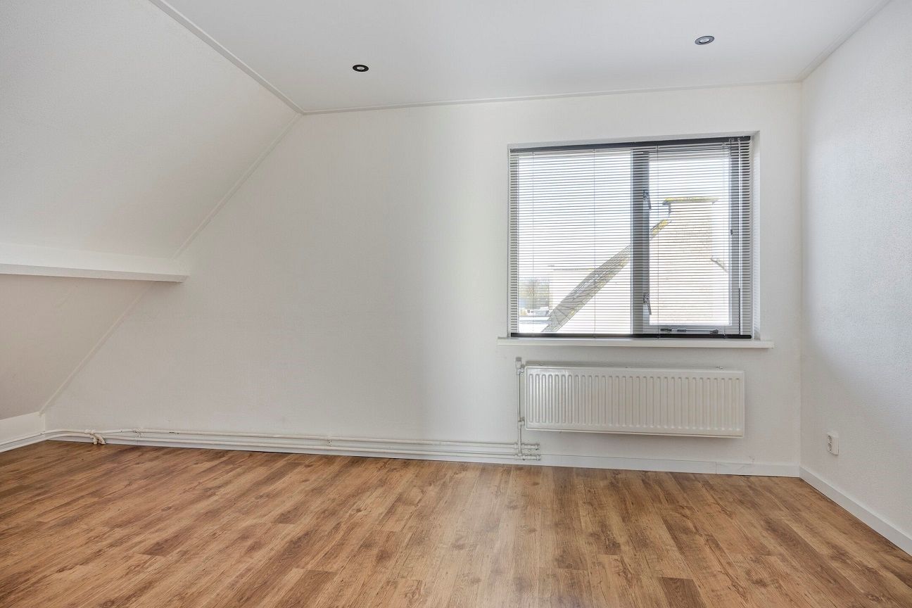 Photo 42 of Middachtenlaan 76