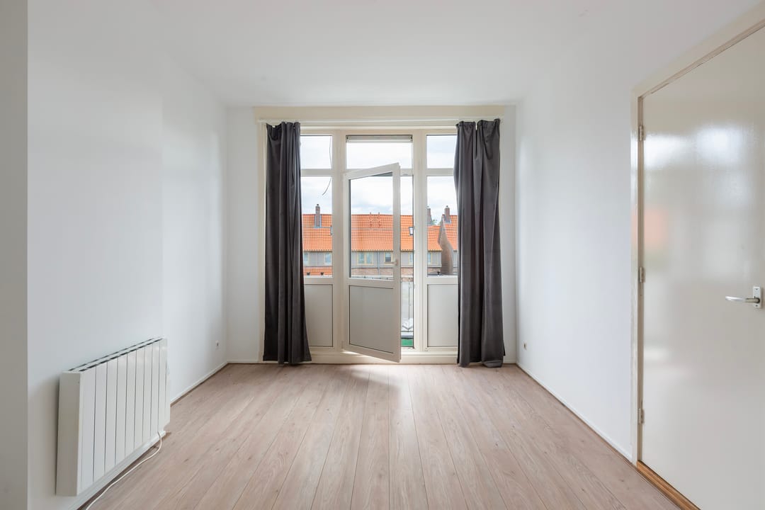 Foto 13 van Strevelsweg 118-B01