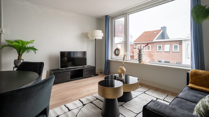 Photo 4 of Bornsestraat 62-B