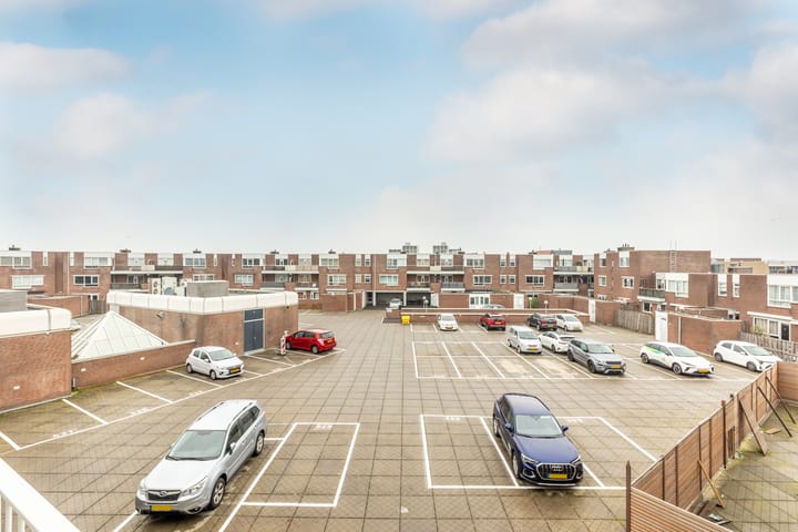 Foto 27 van Uitstraat 207