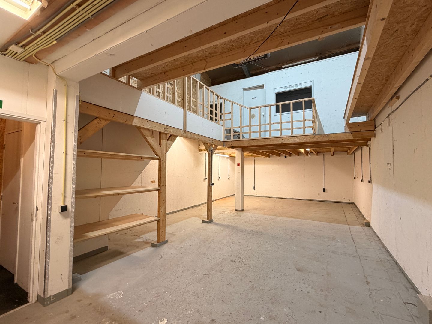 Bekijk foto 2 van Gerrit van der Veenstraat 2-D